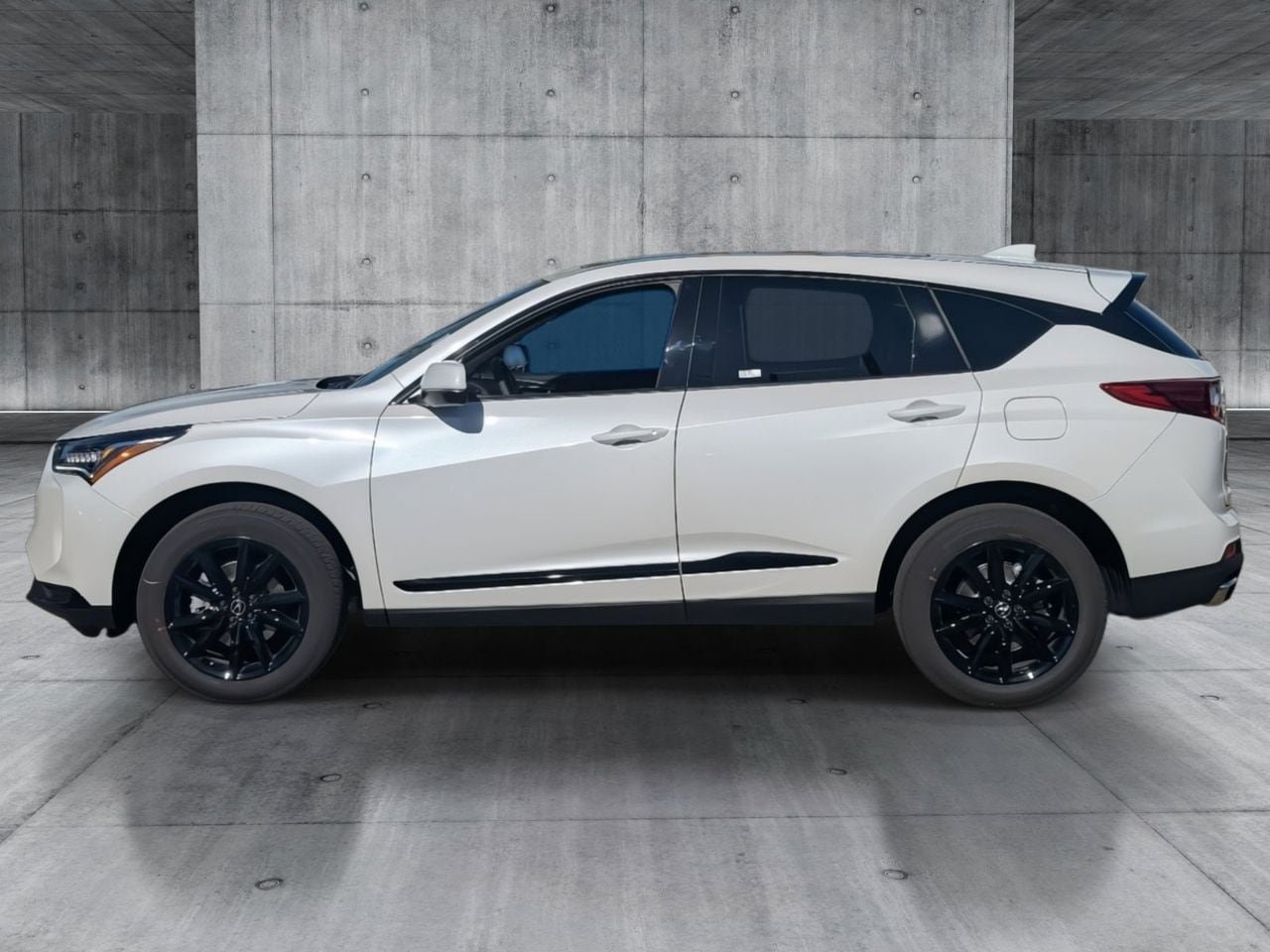 New 2026 Acura RDX SH-AWD image 2