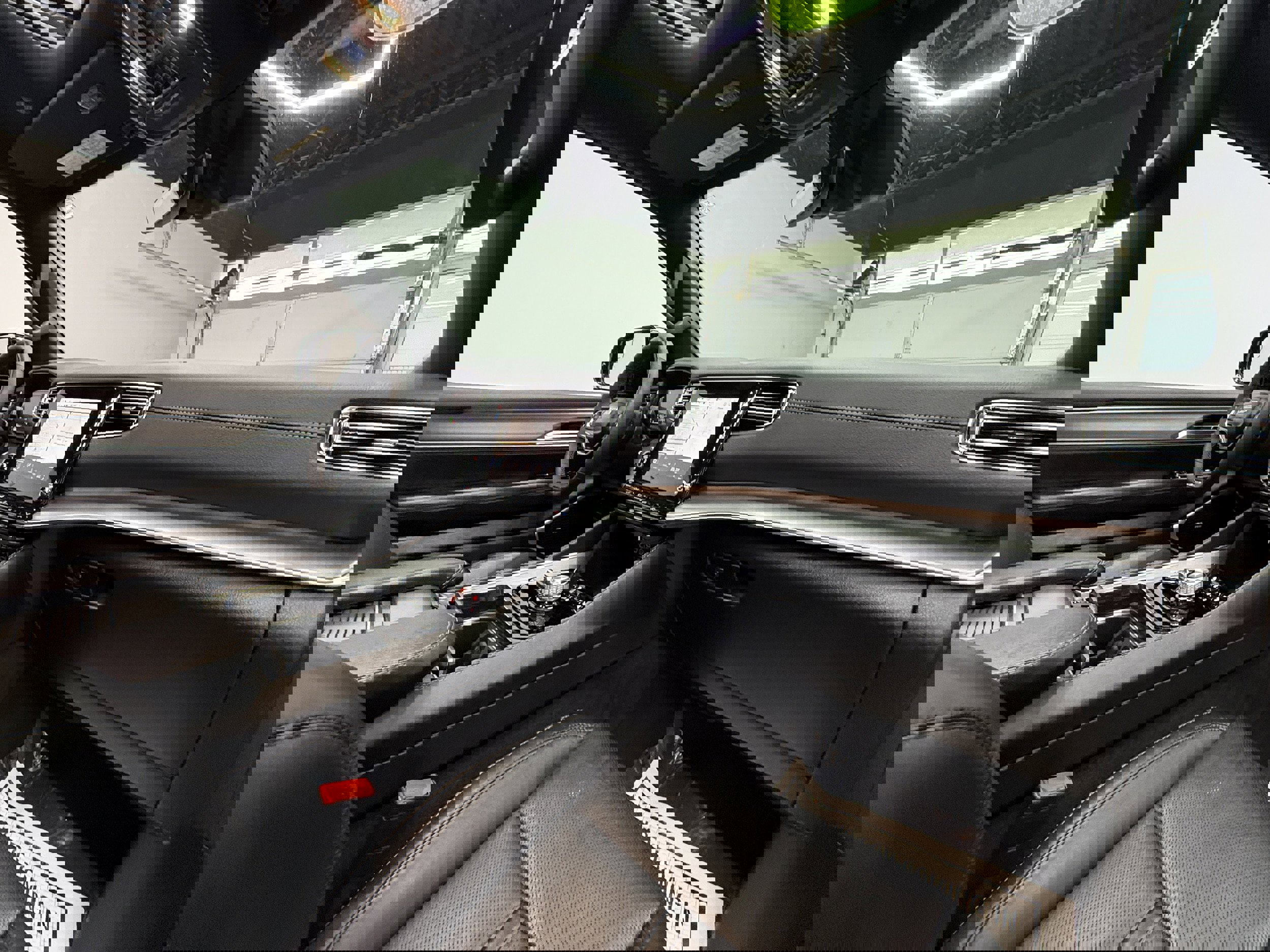 Used 2024 Jeep Wagoneer Series II image 26