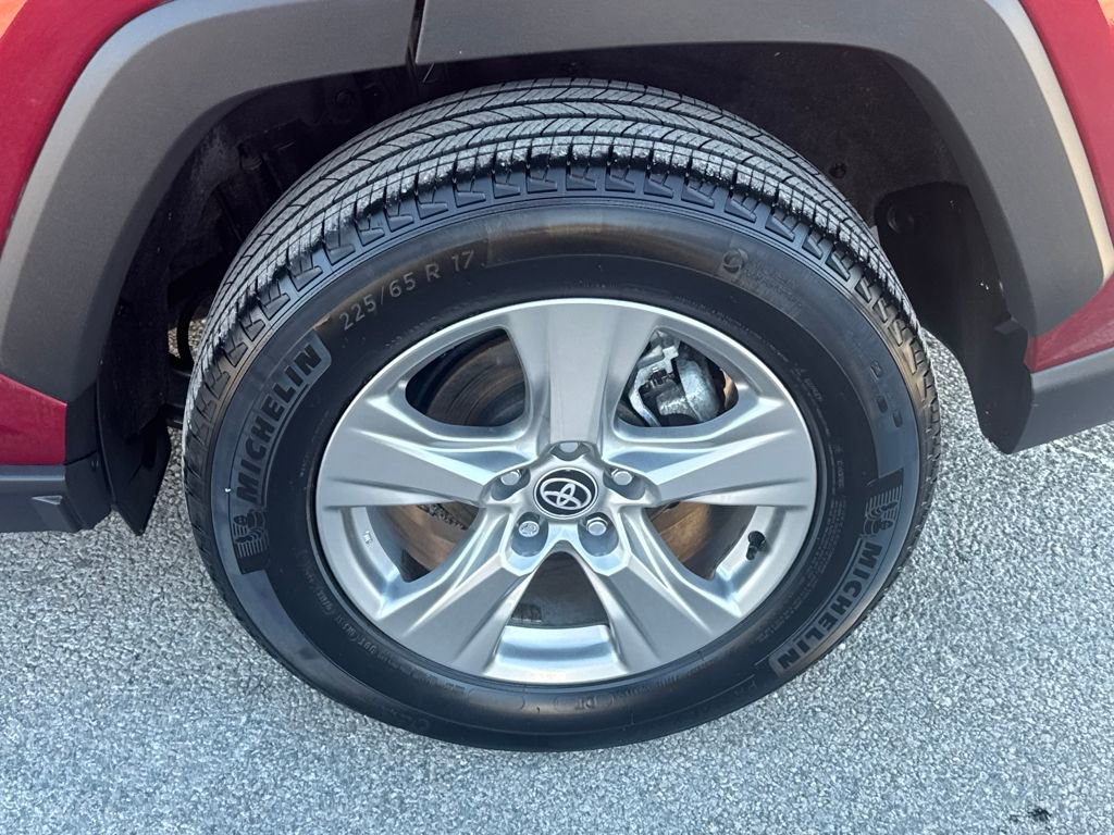 Used 2024 Toyota RAV4 XLE image 39