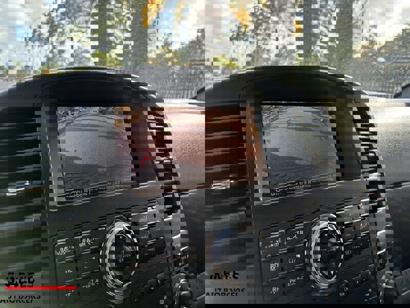 Used 2012 Nissan Pathfinder SV image 17