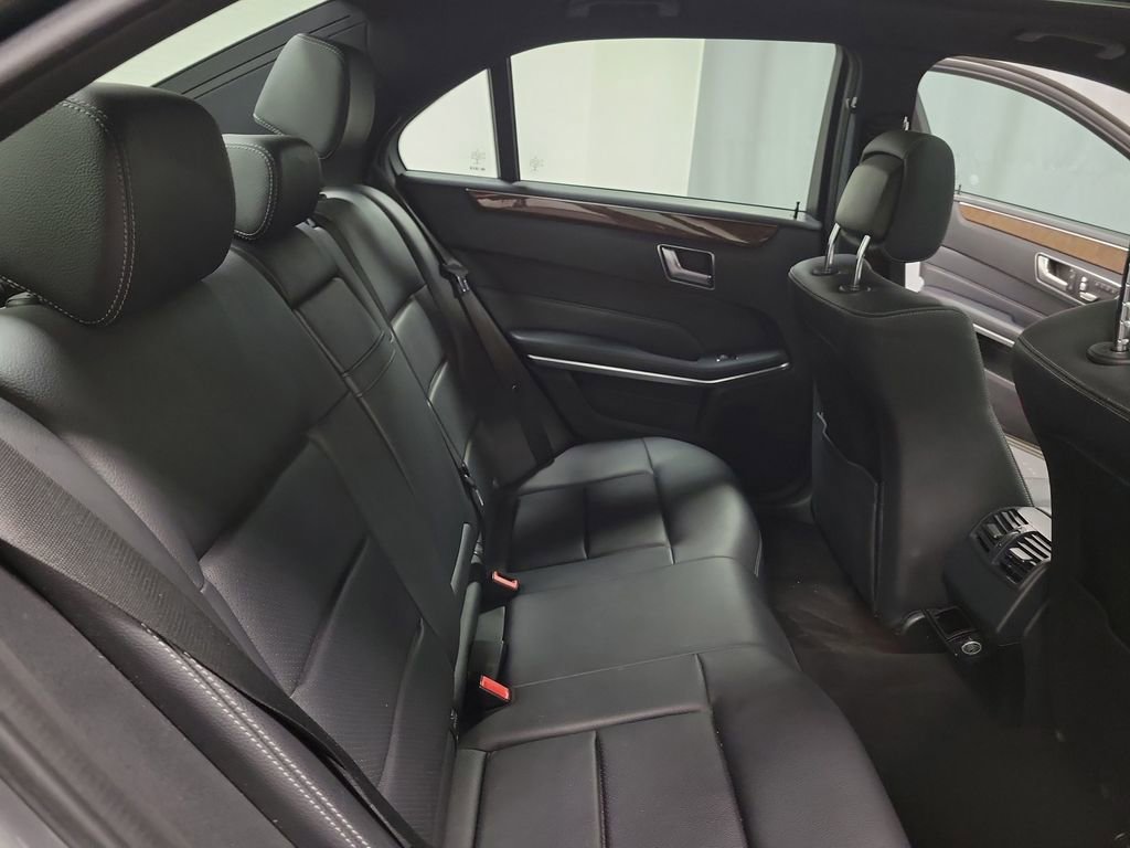 Used 2015 Mercedes-Benz E 350 4MATIC Sedan image 24