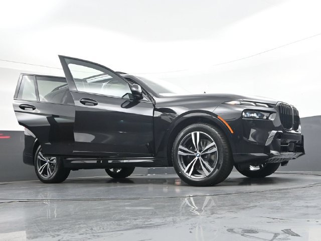 New 2027 BMW X7 xDrive40i w/ M Sport Package AWD/4WD image 44
