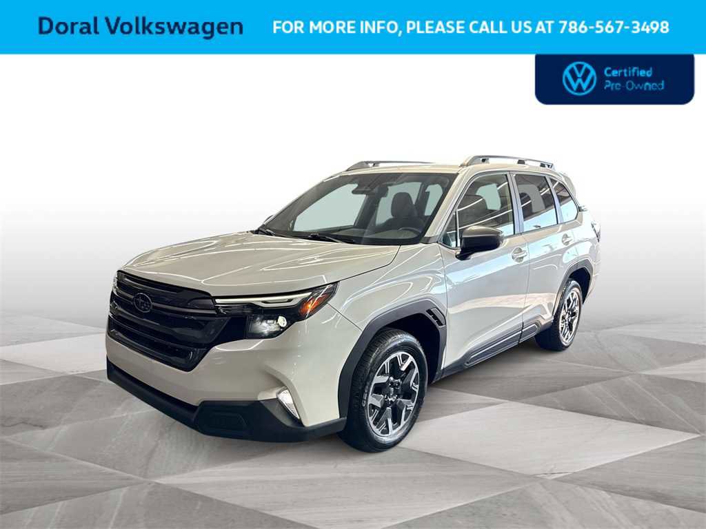 Used 2025 Subaru Forester Premium image 1