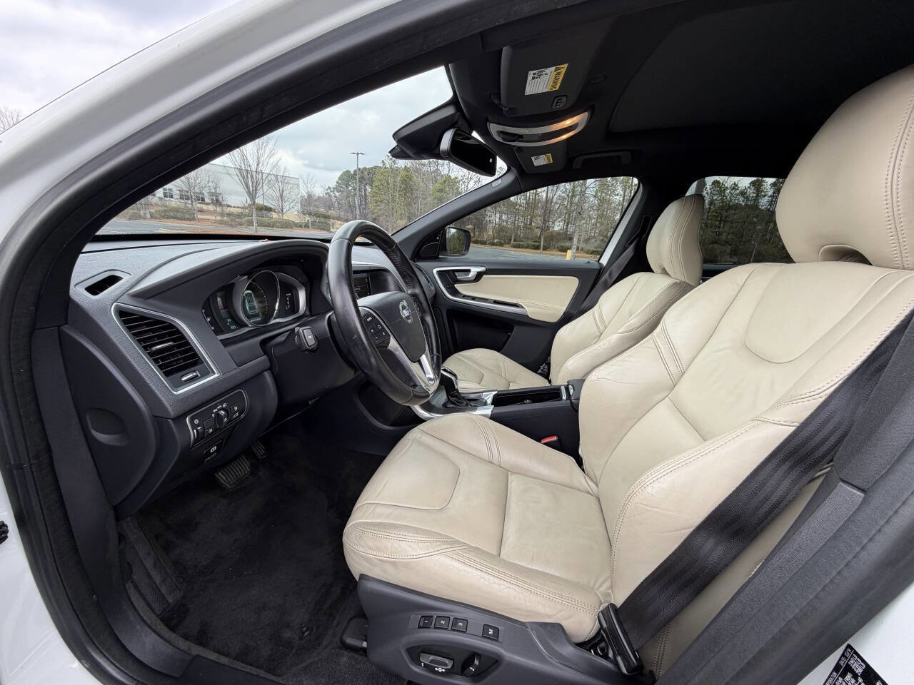 Used 2015 Volvo XC60 T5 Premier Plus FWD image 9