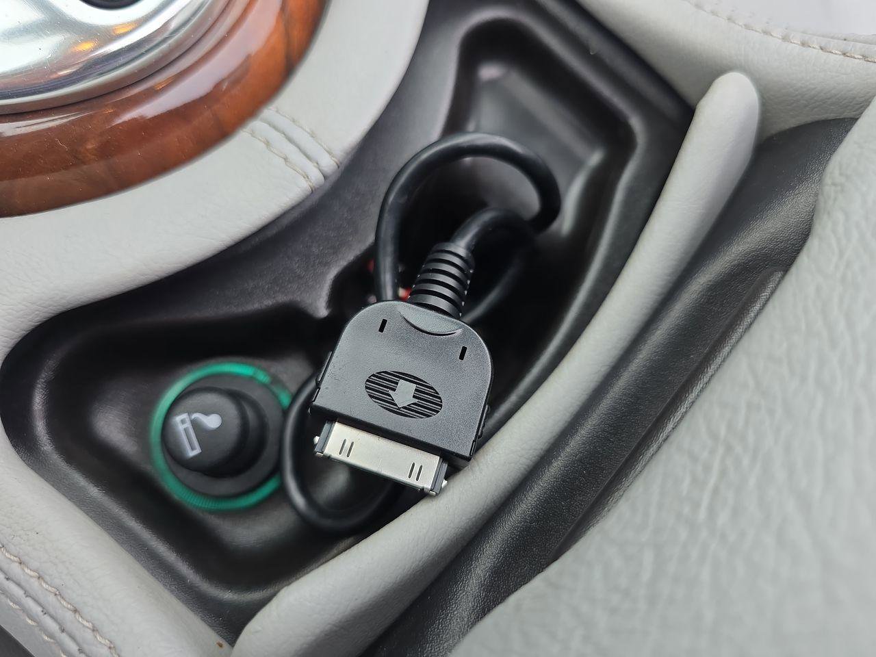 Used 2004 Jaguar XK8 Convertible image 31