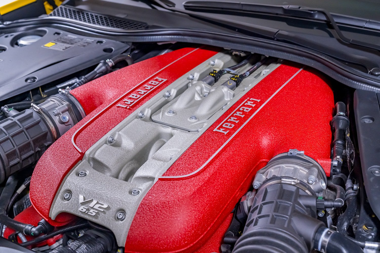 Used 2022 Ferrari 812 GTS RWD image 48