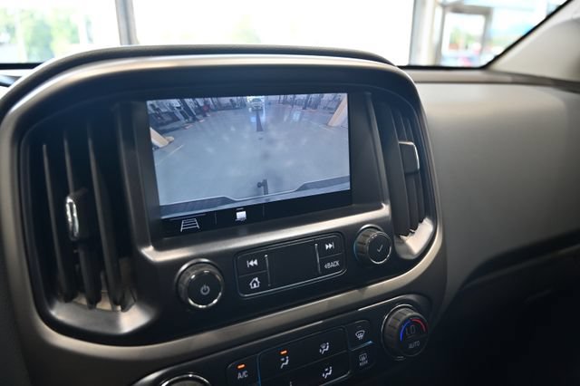 Used 2019 Chevrolet Colorado Z71 AWD/4WD image 17