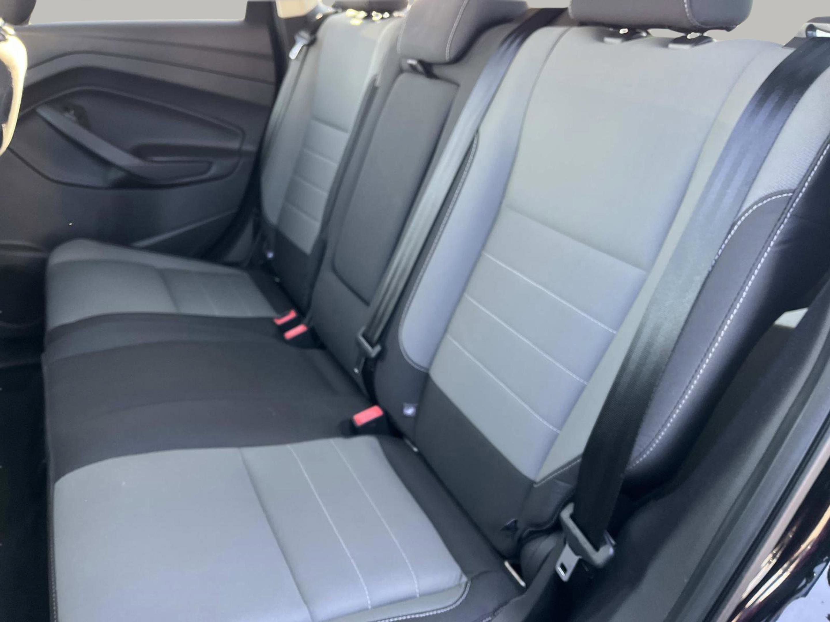 Used 2016 Ford Escape SE w/ Equipment Group 201A image 21