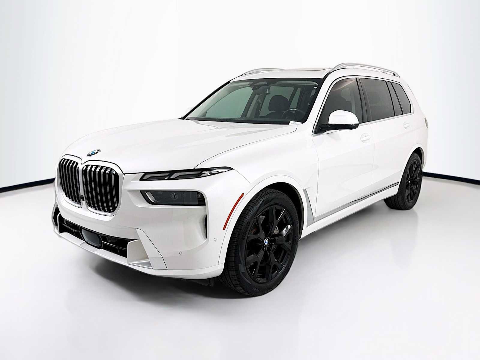 Used 2024 BMW X7 xDrive40i w/ Premium Package AWD/4WD image 1