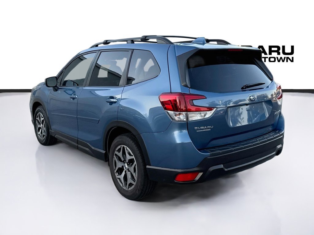 Used 2020 Subaru Forester Premium AWD/4WD image 5