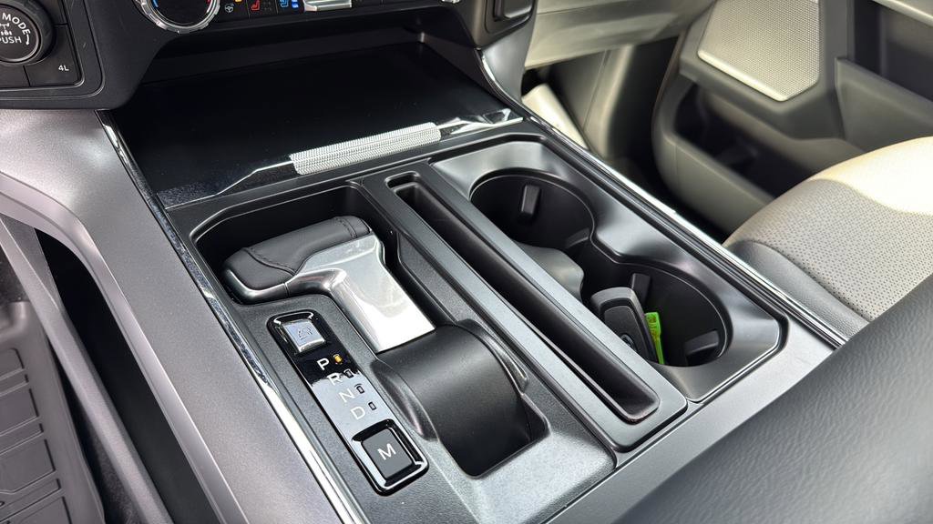 Used 2025 Ford F150 Lariat w/ Equipment Group 501A Mid image 29