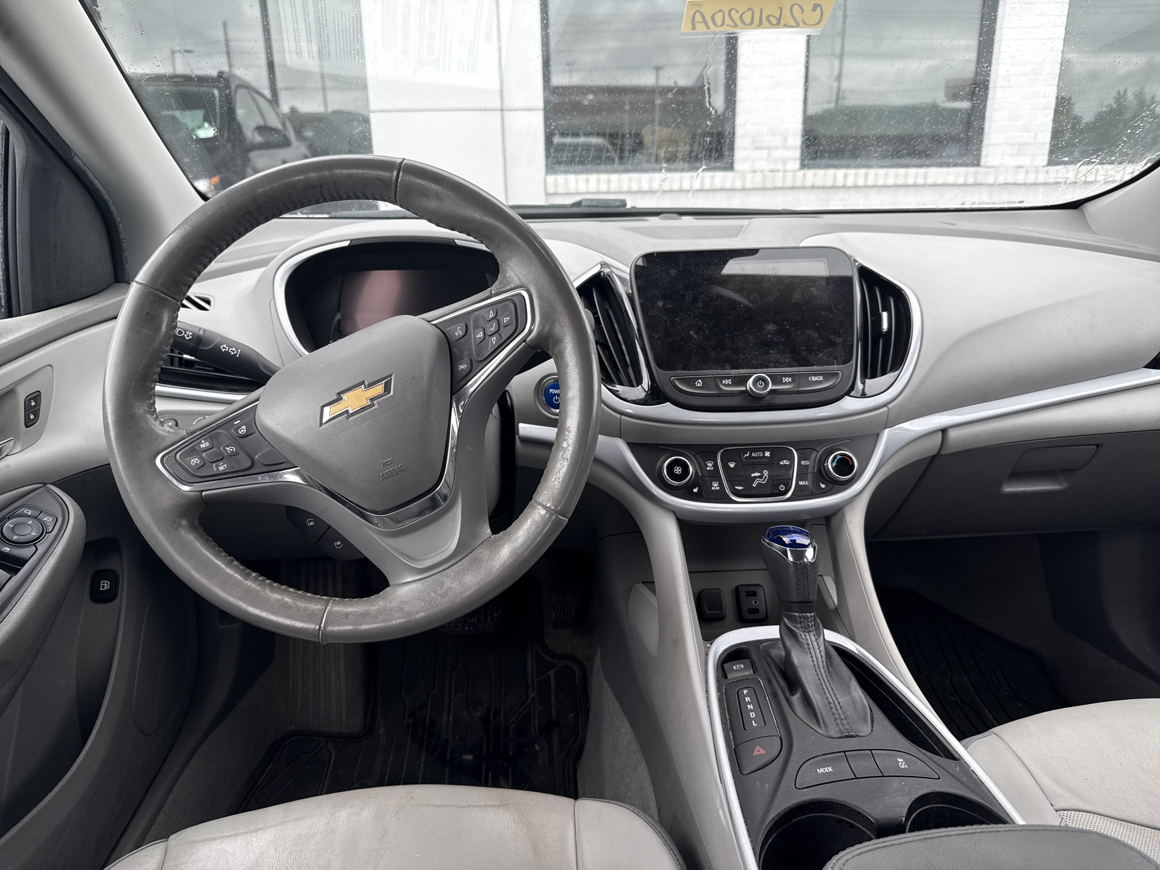 Used 2017 Chevrolet Volt LT w/ Comfort Package FWD image 7