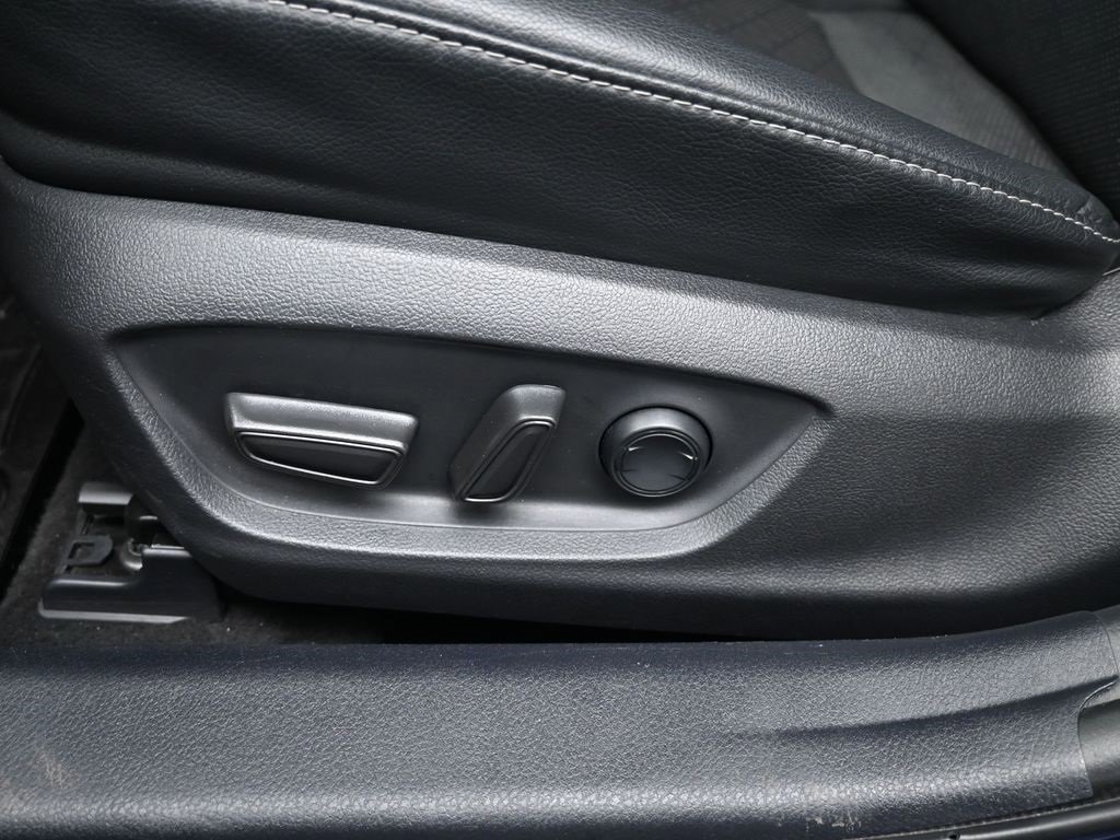 Used 2021 Toyota Camry XSE image 22