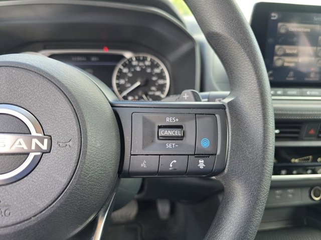 Used 2024 Nissan Rogue SV image 24