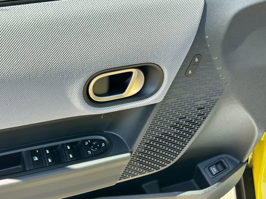 Used 2025 MINI Cooper S FWD image 12