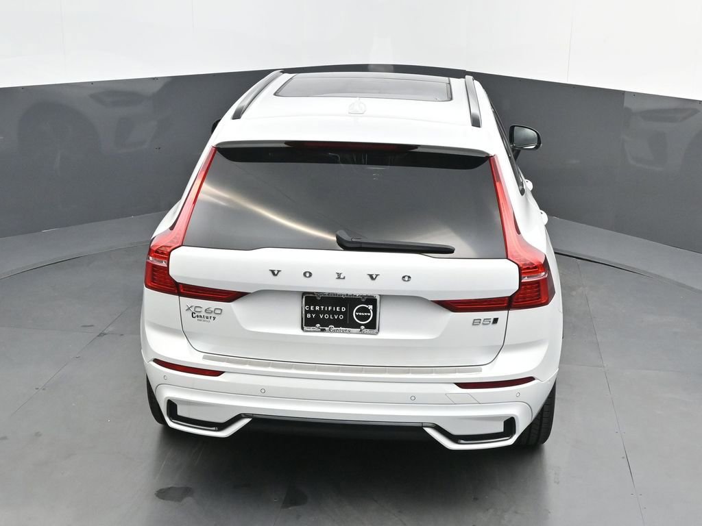 Certified 2024 Volvo XC60 B5 Ultimate w/ Protection Package Premier image 26