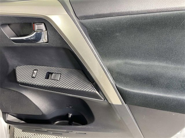 Used 2015 Toyota RAV4 XLE image 24