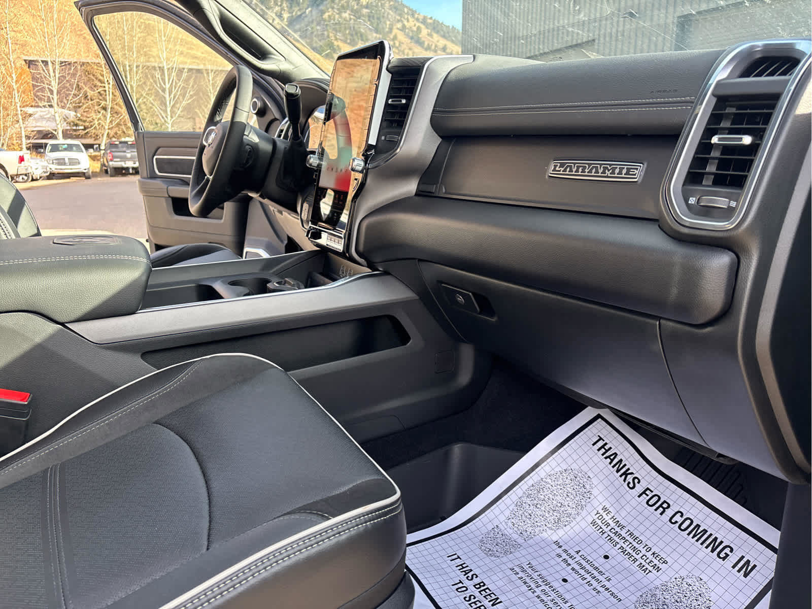 New 2025 RAM 3500 Laramie image 30