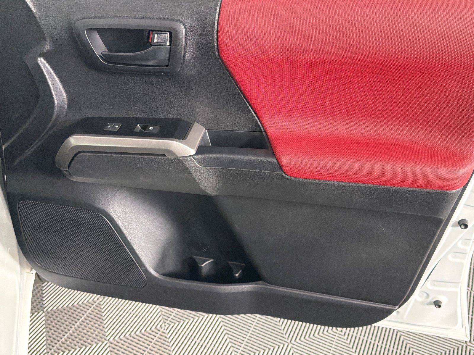 Used 2023 Toyota Tacoma SR5 RWD image 14