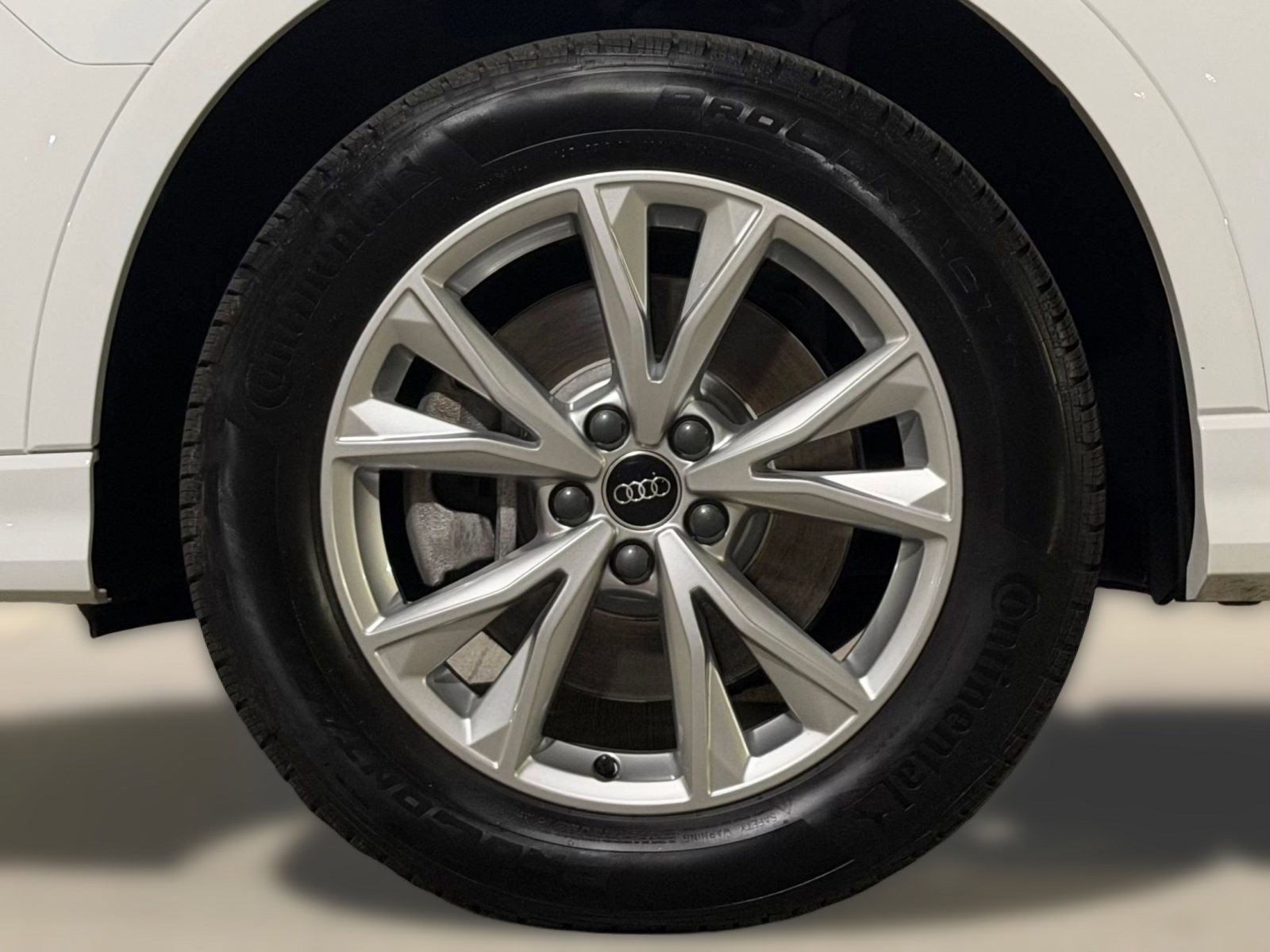 Certified 2025 Audi Q3 2.0T Premium w/ Convenience Package image 12