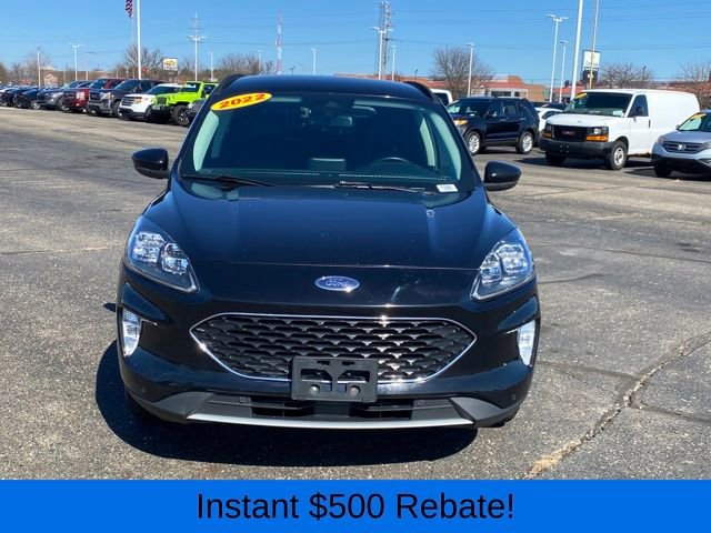 Used 2022 Ford Escape Titanium image 2