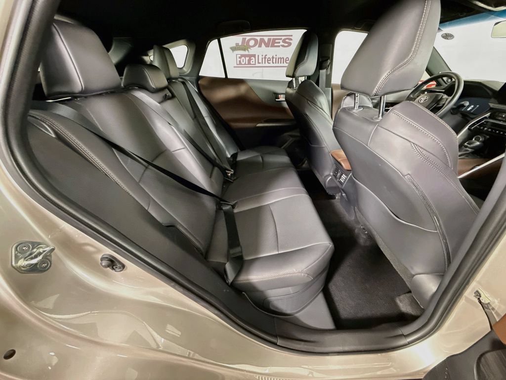 Certified 2023 Toyota Venza Limited AWD/4WD image 31