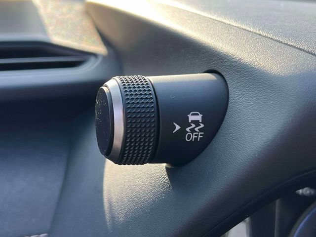 Certified 2023 Lexus UX 250h AWD w/ Accessory Package (Z2) image 31