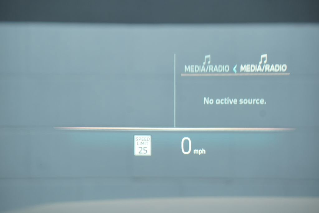 New 2026 BMW i5 eDrive40 w/ Premium Package image 8