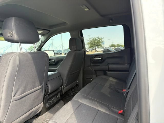 Used 2026 Chevrolet Silverado 1500 Custom w/ LPO, Dark Essentials Package RWD image 12