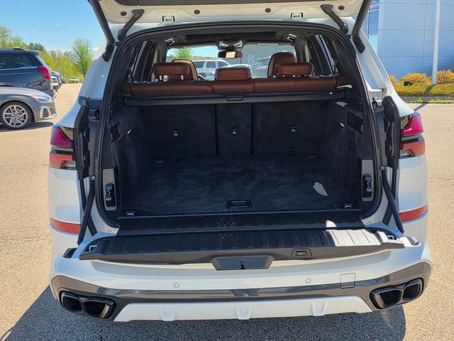Used 2024 BMW X5 M60i AWD/4WD image 36