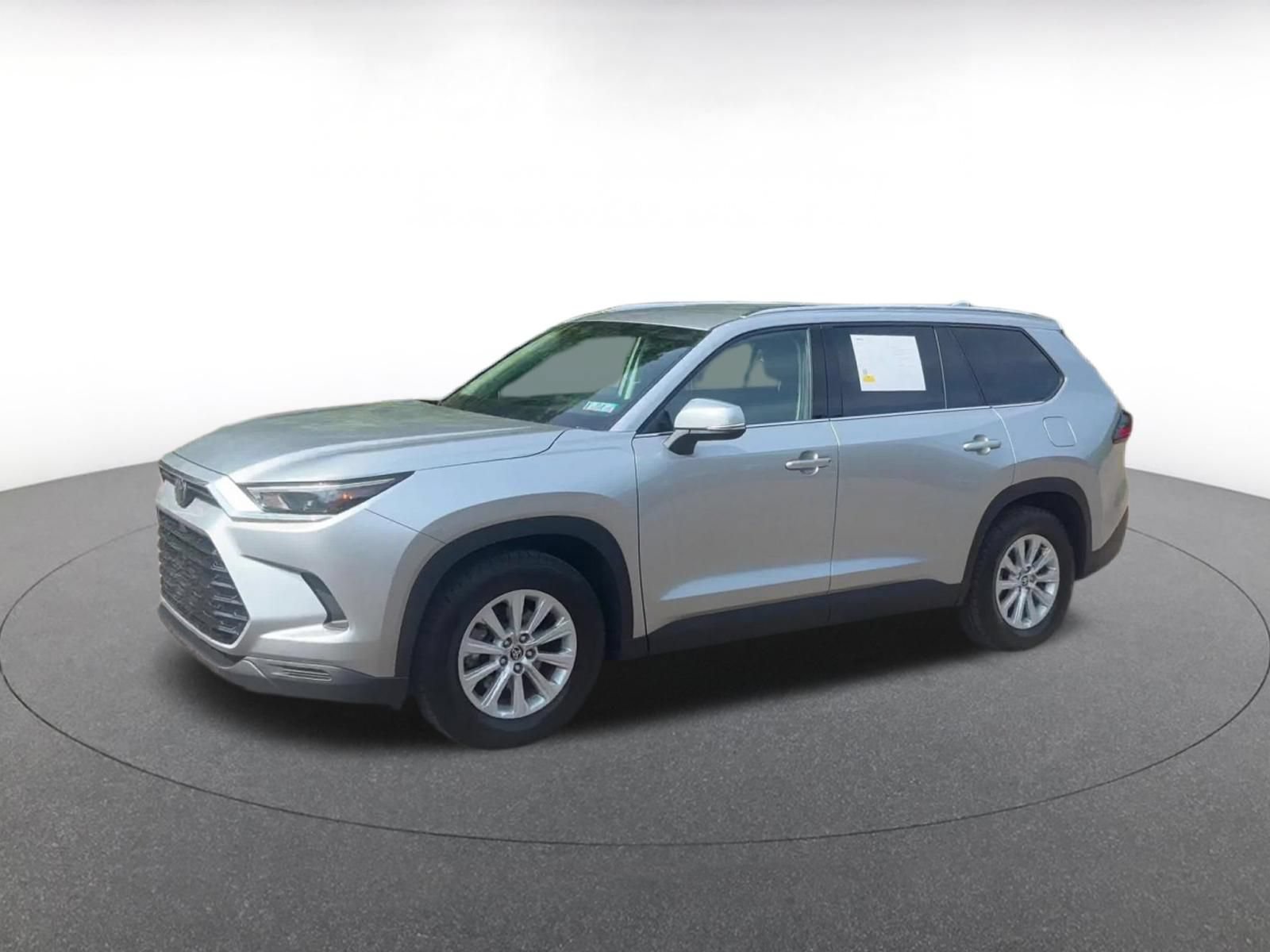 Used 2025 Toyota Grand Highlander FWD image 7
