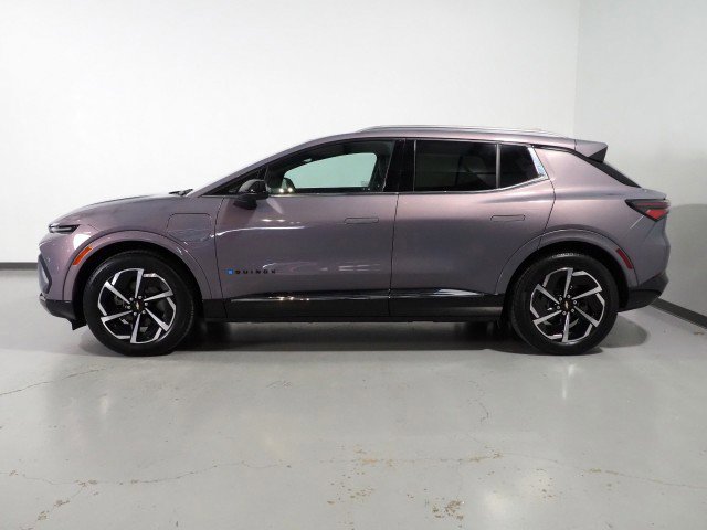 Used 2024 Chevrolet Equinox EV LT w/ LPO, Blackout Package image 8