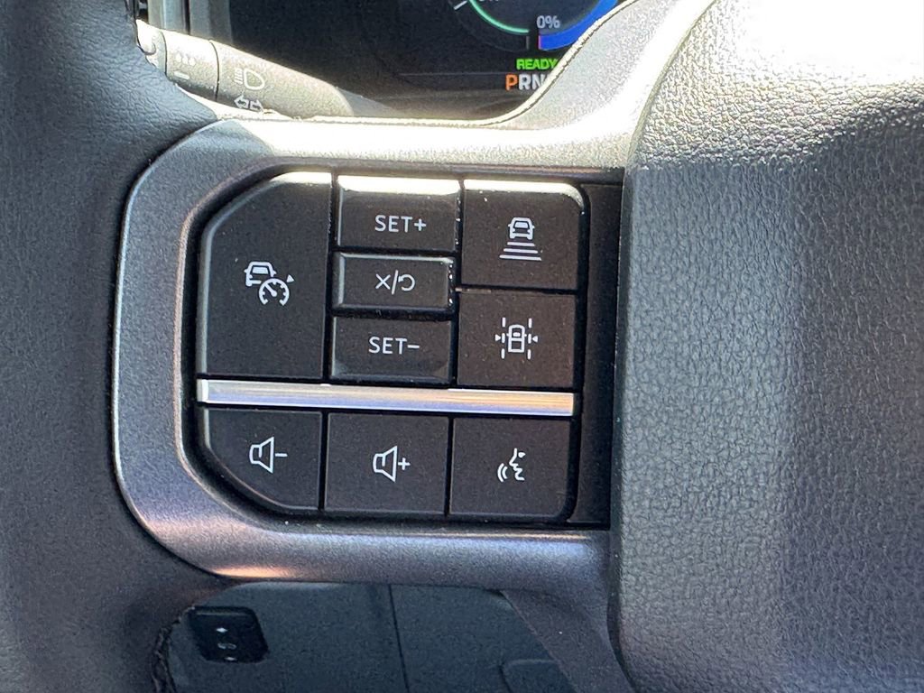 Used 2025 Ford F150 Lightning Flash AWD/4WD image 22