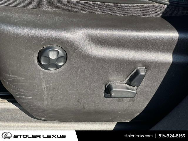 Used 2016 Jeep Grand Cherokee Overland w/ Advanced Technology Group image 17