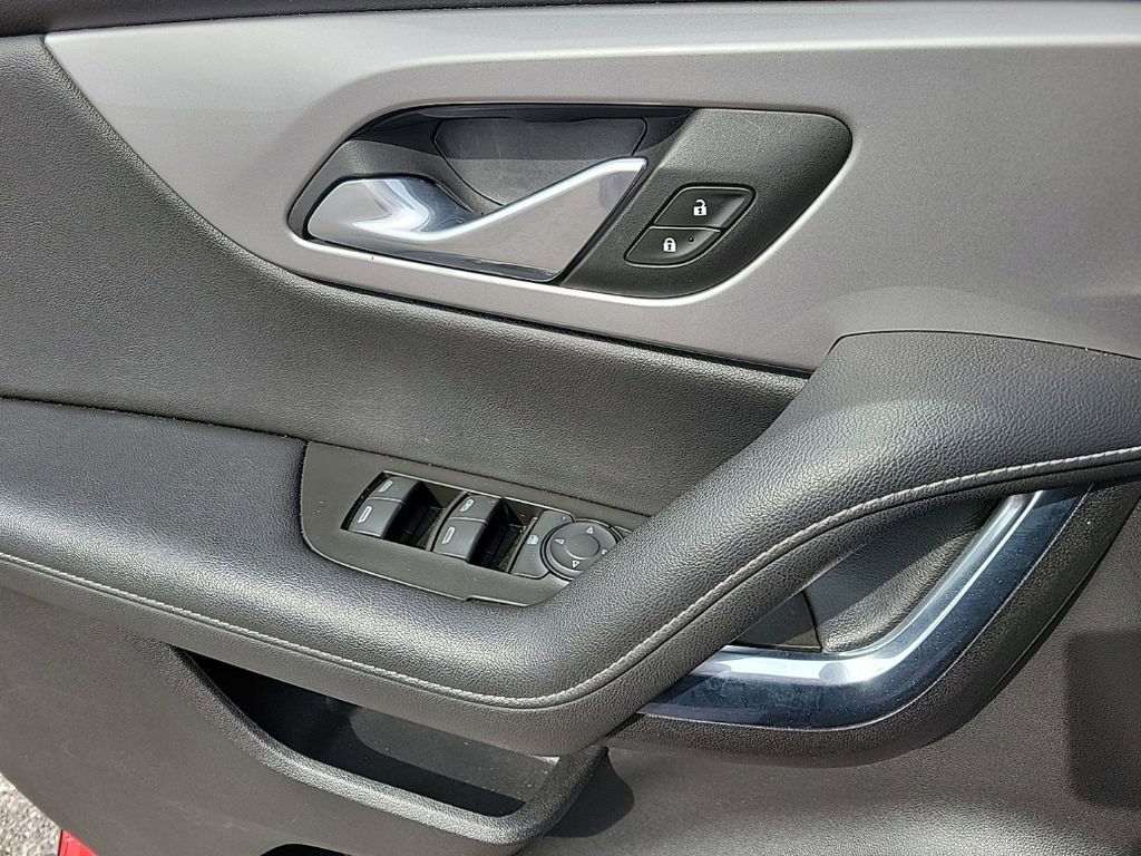 Used 2024 Chevrolet Blazer LT image 13