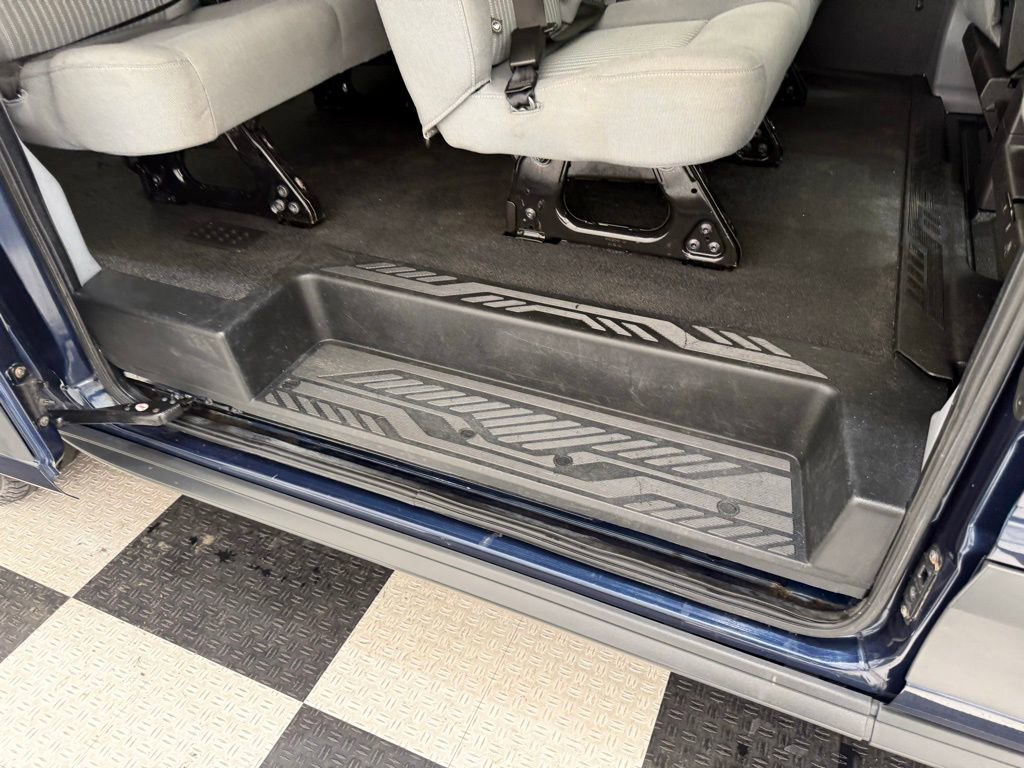 Used 2015 Ford Transit 150 XL image 19
