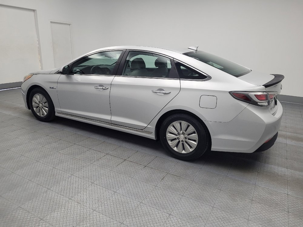 Used 2016 Hyundai Sonata SE image 3