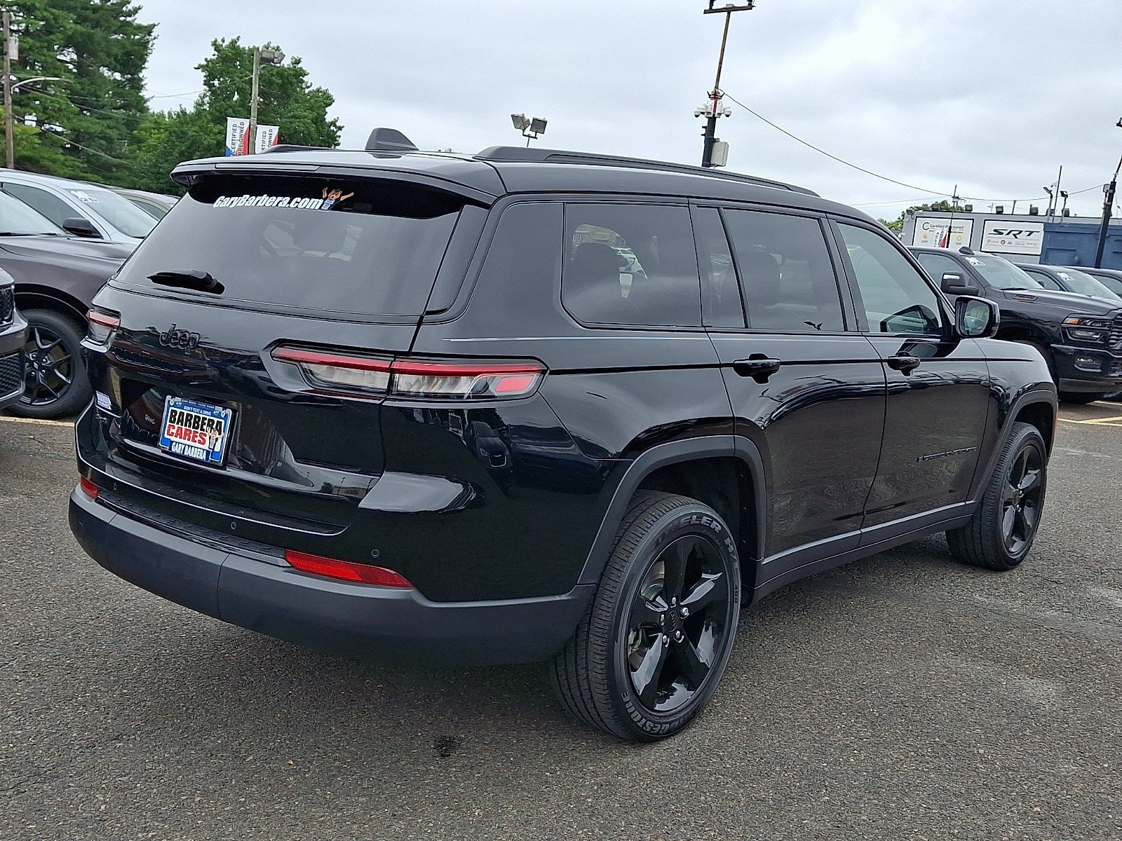 Used 2024 Jeep Grand Cherokee L Altitude AWD/4WD image 6