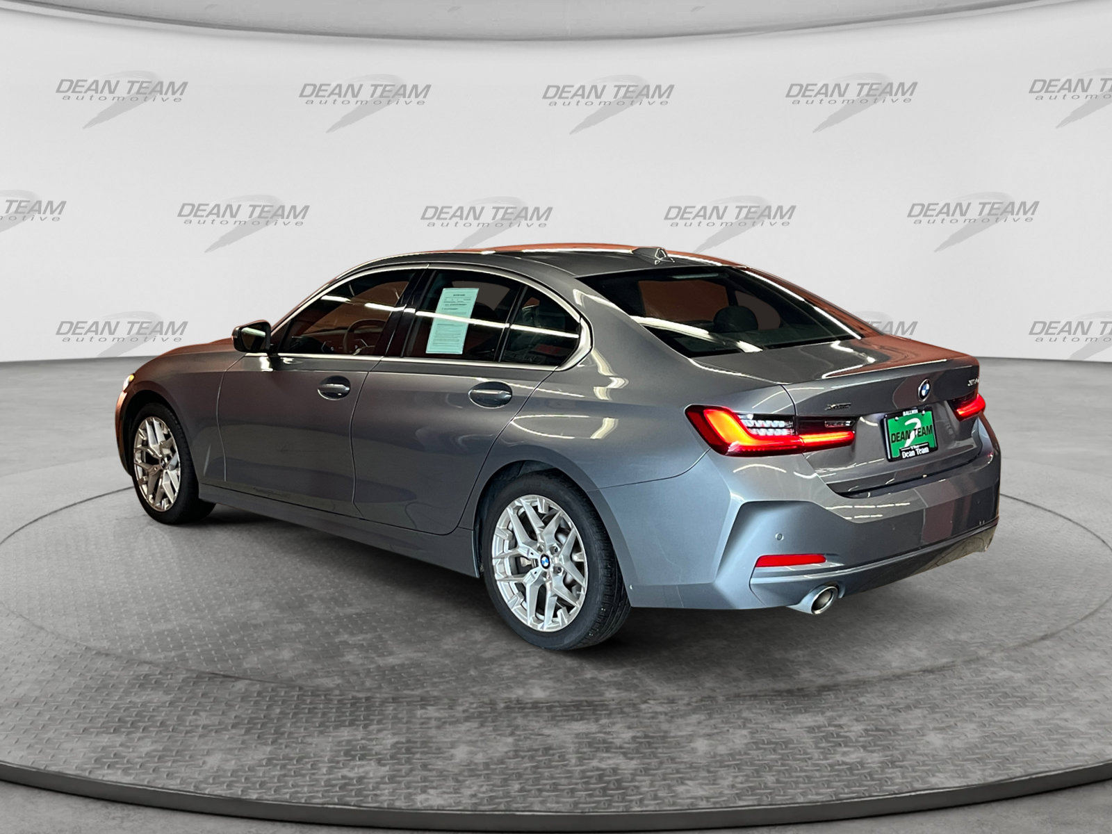 Used 2026 BMW 330i xDrive Sedan AWD/4WD image 6