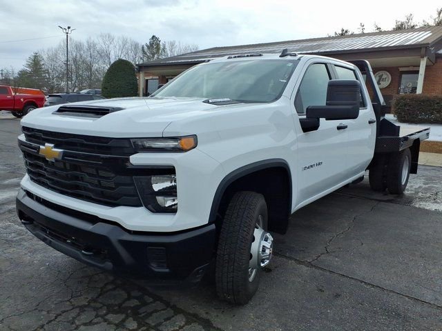 Used 2025 Chevrolet Silverado 3500 W/T image 17