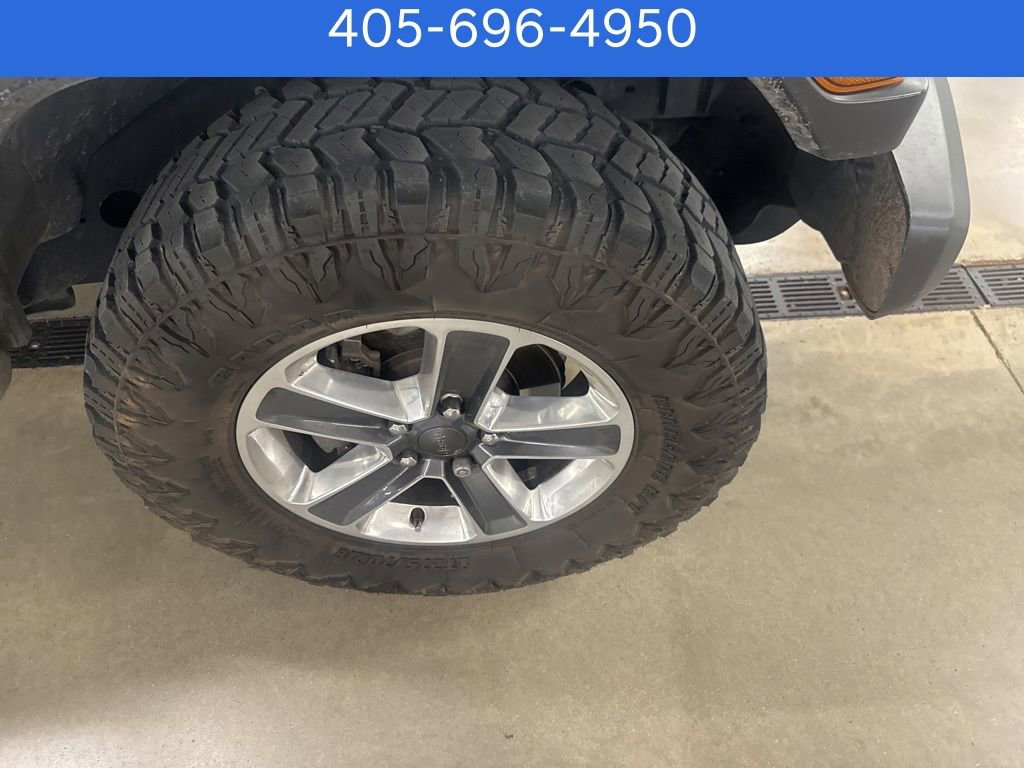 Used 2018 Jeep Wrangler Unlimited Sahara image 24