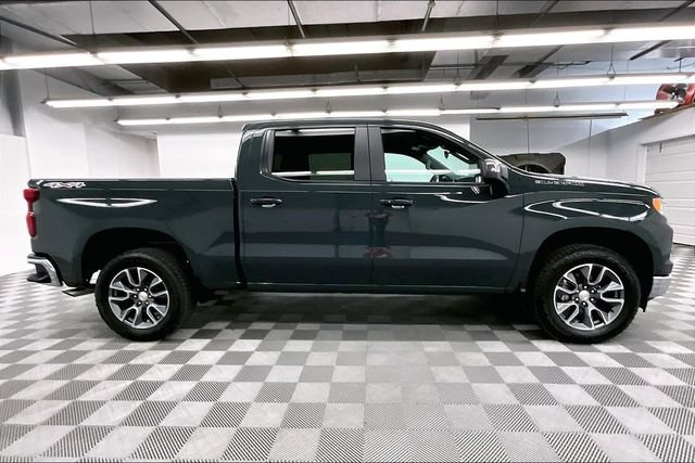Used 2026 Chevrolet Silverado 1500 LT AWD/4WD image 16