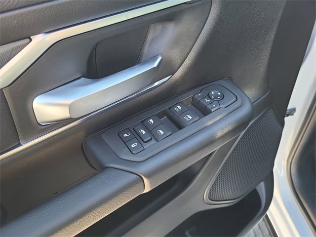 New 2026 RAM 1500 4x4 Crew Cab image 15