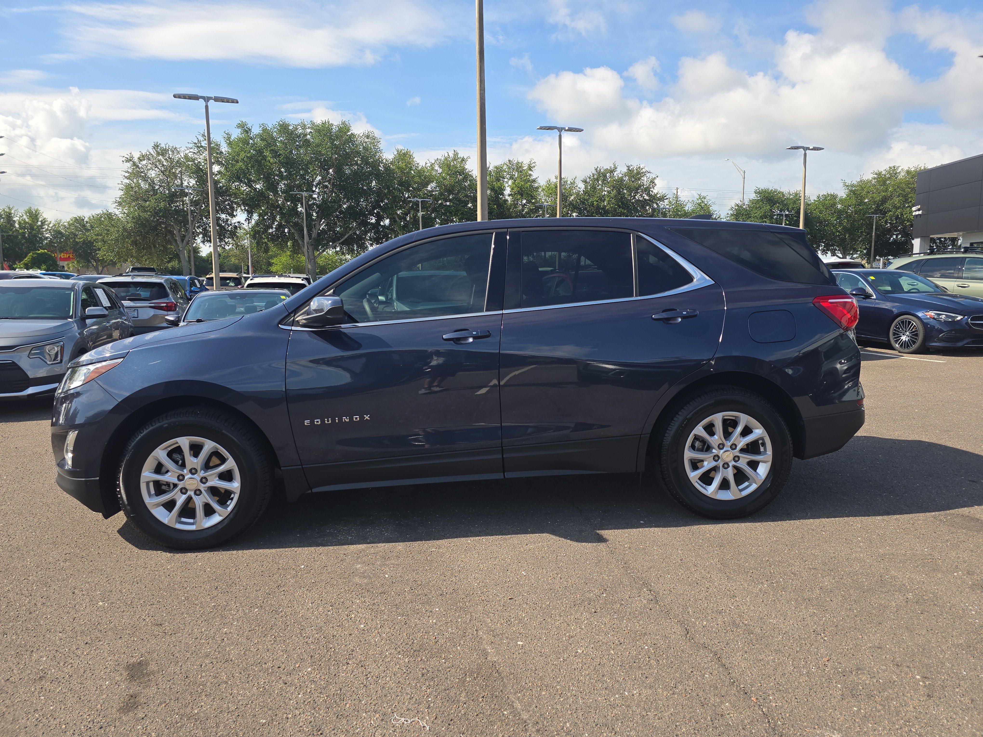 Used 2018 Chevrolet Equinox LT FWD image 5