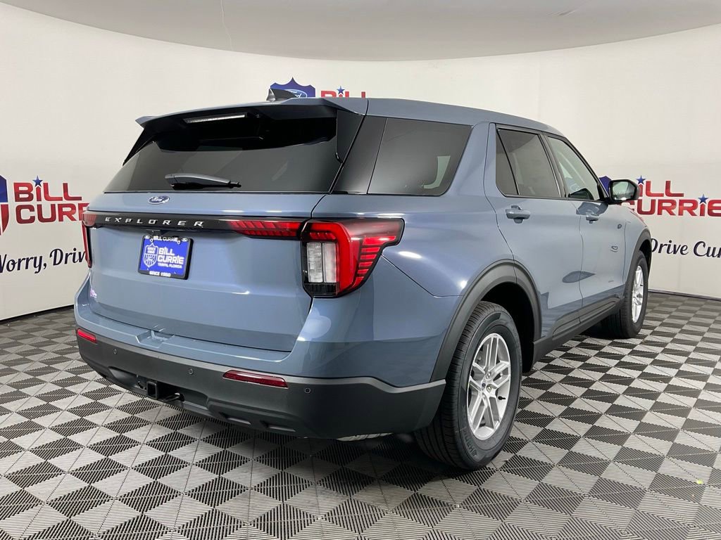 New 2026 Ford Explorer Active RWD image 3