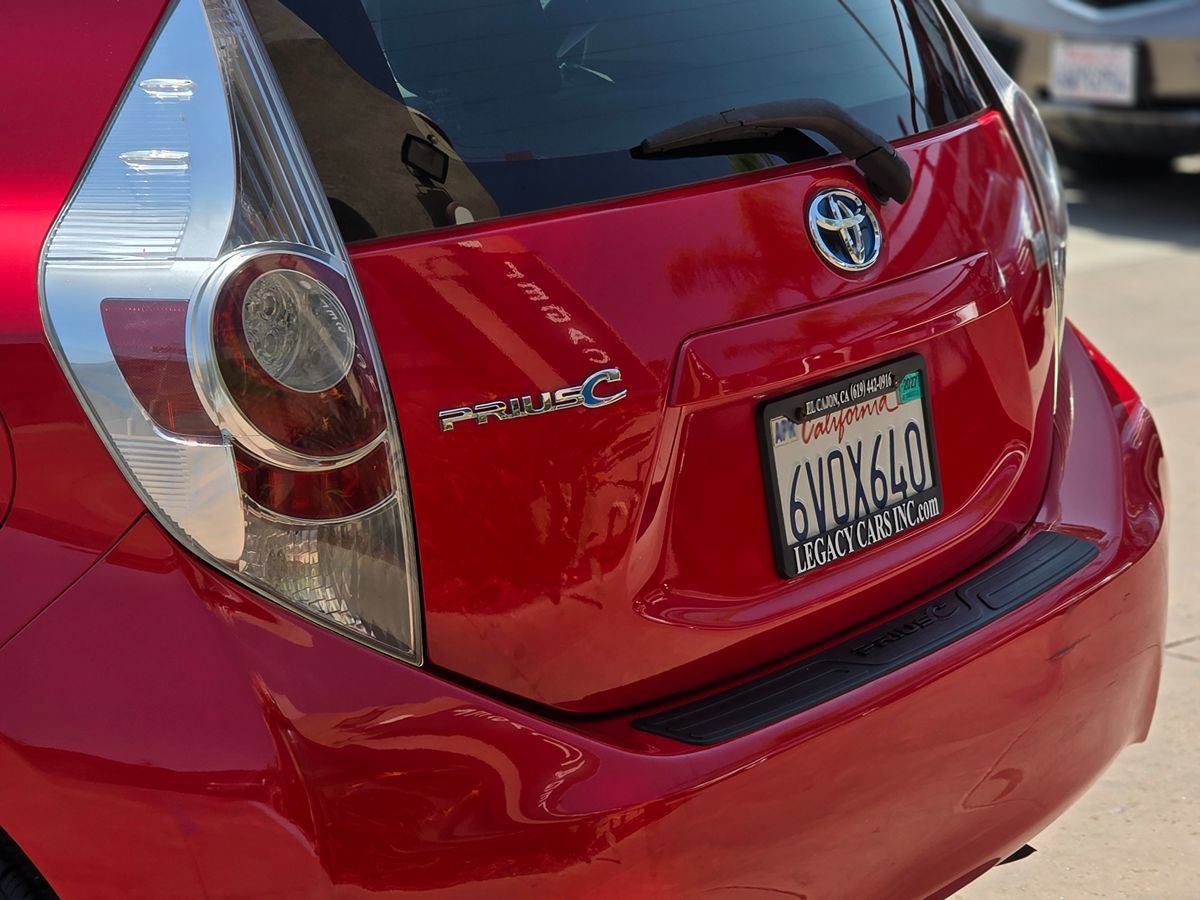 Used 2012 Toyota Prius C Two FWD image 10