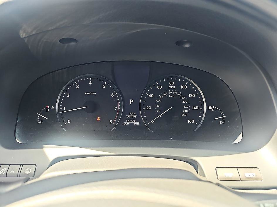 Used 2014 Lexus LS 460 w/ Comfort Package image 20