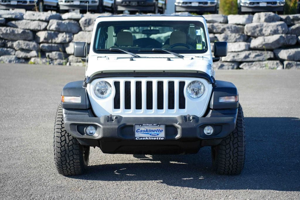 Used 2023 Jeep Wrangler Unlimited Sport AWD/4WD image 2
