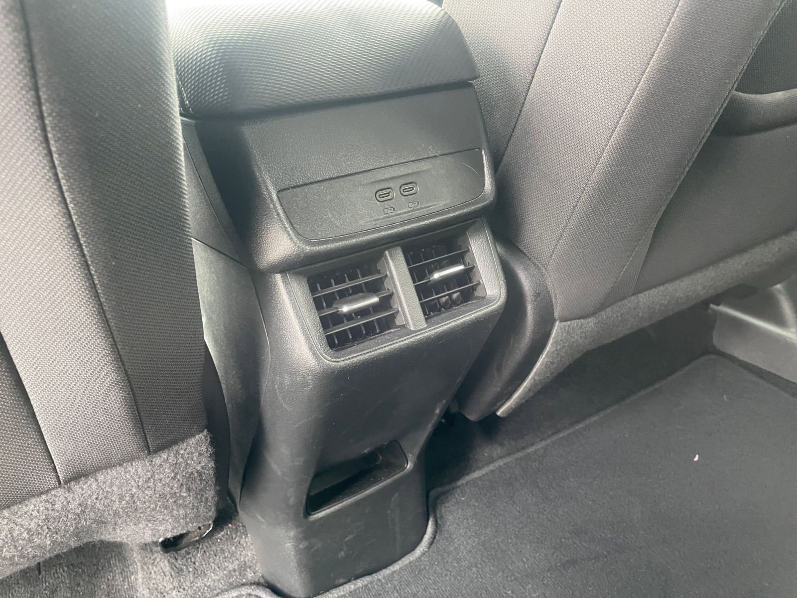Used 2025 Chevrolet Equinox LT FWD image 22
