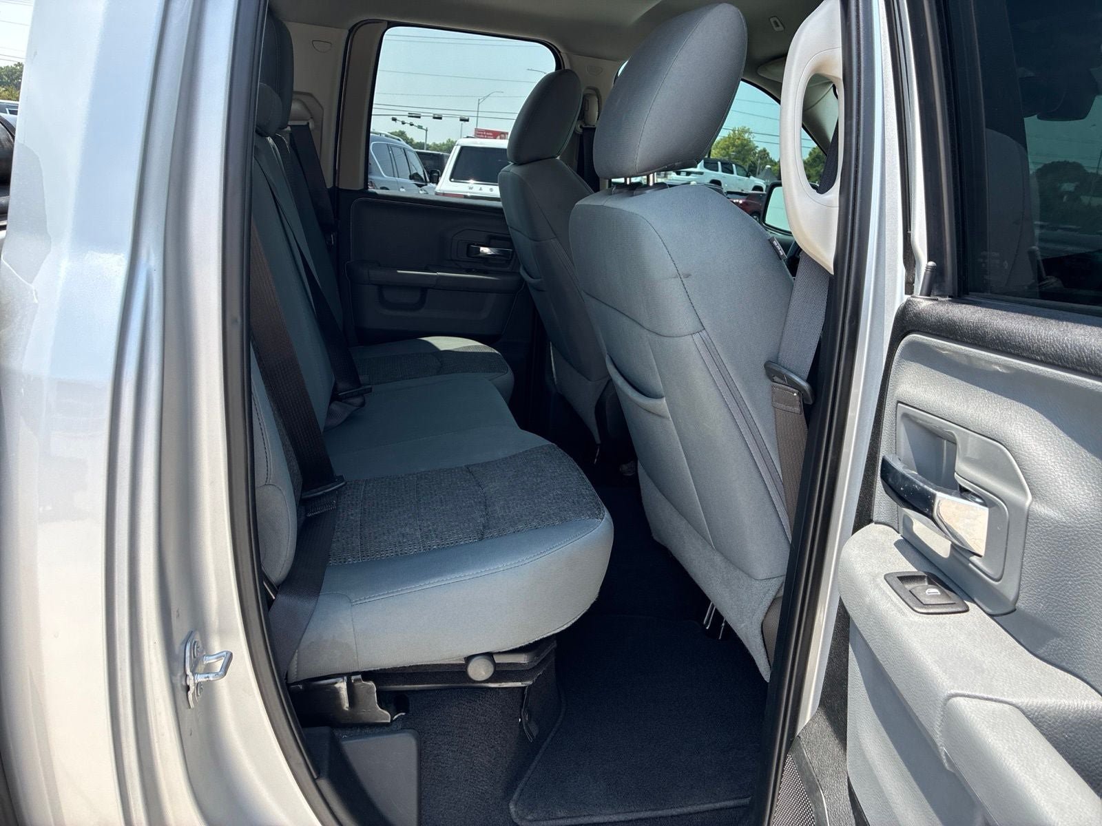 Used 2017 RAM 1500 Big Horn AWD/4WD image 23